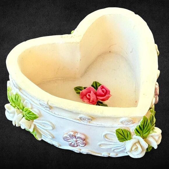 Vintage 90s Heart Ceramic Jewelry Trinket Box Cute Coquette Bows & Roses Small - Picture 4 of 6